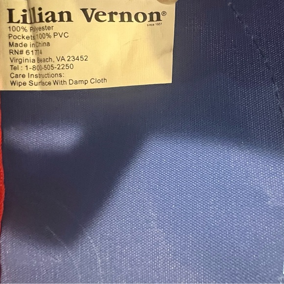 Lillian Vernon canvas with plastic pockets art or school work display - Picture 3 of 3